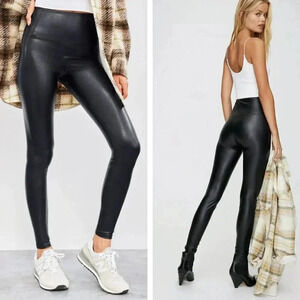 Aritzia Wilfred Free Hi Waist Pullon Vegan Leather Black Leggings Q1